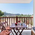 Ilka - Stylish Near Port