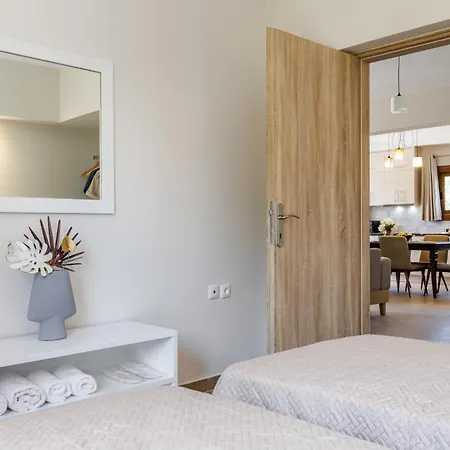 Ilka - Stylish Near Port Appartement
