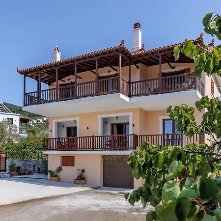 Ilka - Stylish Near Port *