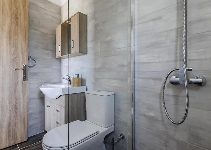 Ilka - Stylish Near Port Apartment Skopelos Town