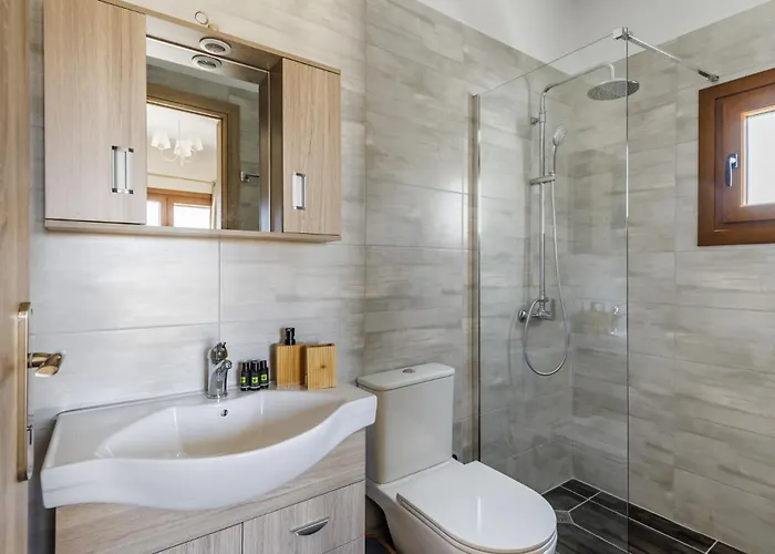 Apartment Ilka - Stylish Near Port *