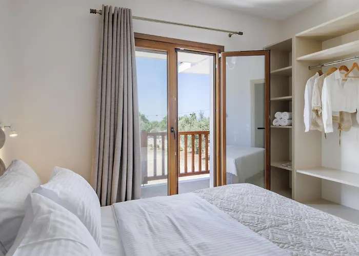 Ilka - Stylish Near Port * Skopelos Town